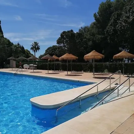 Coqueto Estudio Con Vistas A 800 De La Playa Benalmádena
