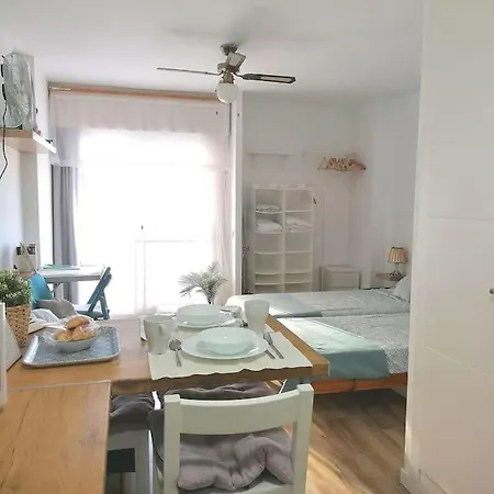 Coqueto Estudio Con Vistas A 800 De La Playa Apartment *